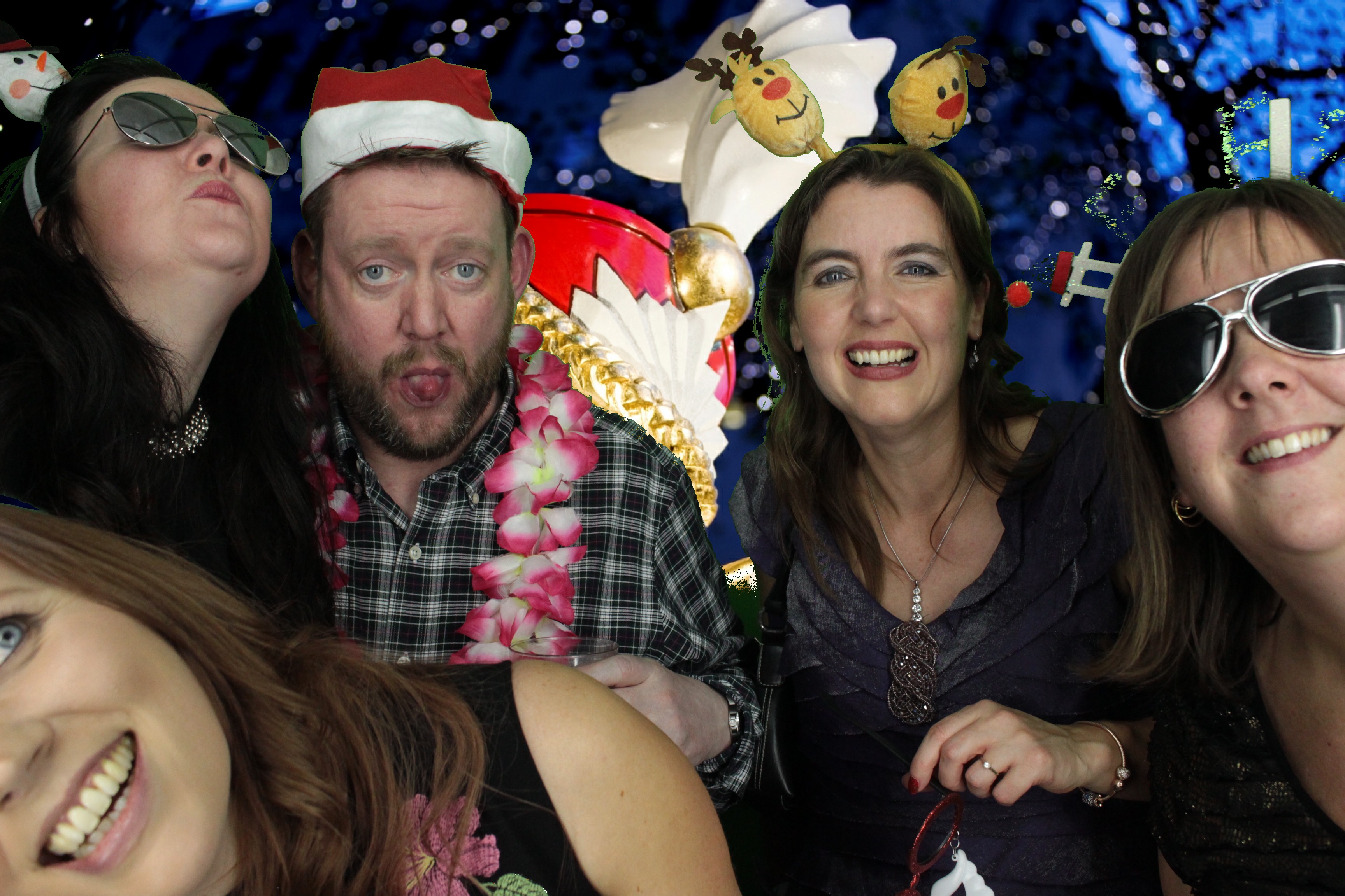 One Line Christmas Party | View more photos from the event at gallery.myphotoboothexperience.co.uk/u/MyPhotoBoothExperienceLtd/One-Line-Christmas-Party